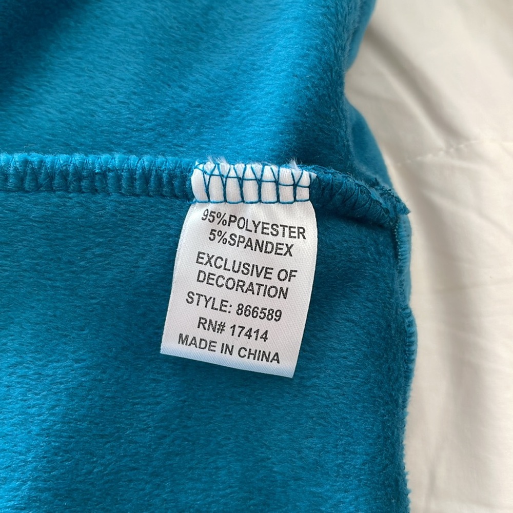 NWT Miss Elaine super soft plush zip up long robe - Picture 5 of 8